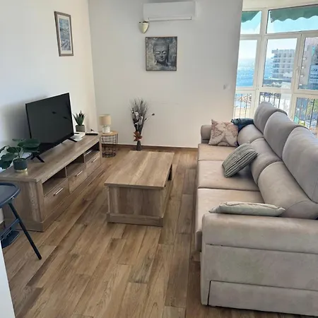 Premium Playa Postiguet 1ª Linea Апартаменты *