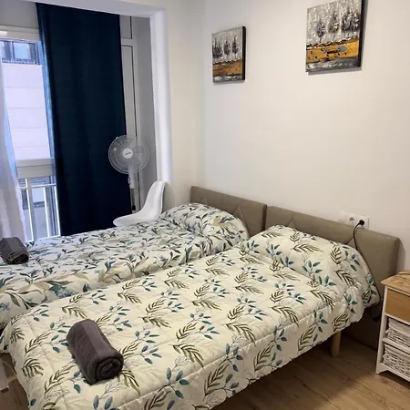 Premium Playa Postiguet 1ª Linea * Аликанте