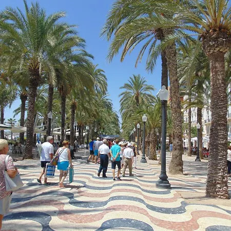 Premium Playa Postiguet 1ª Linea דירה אליקאנטה